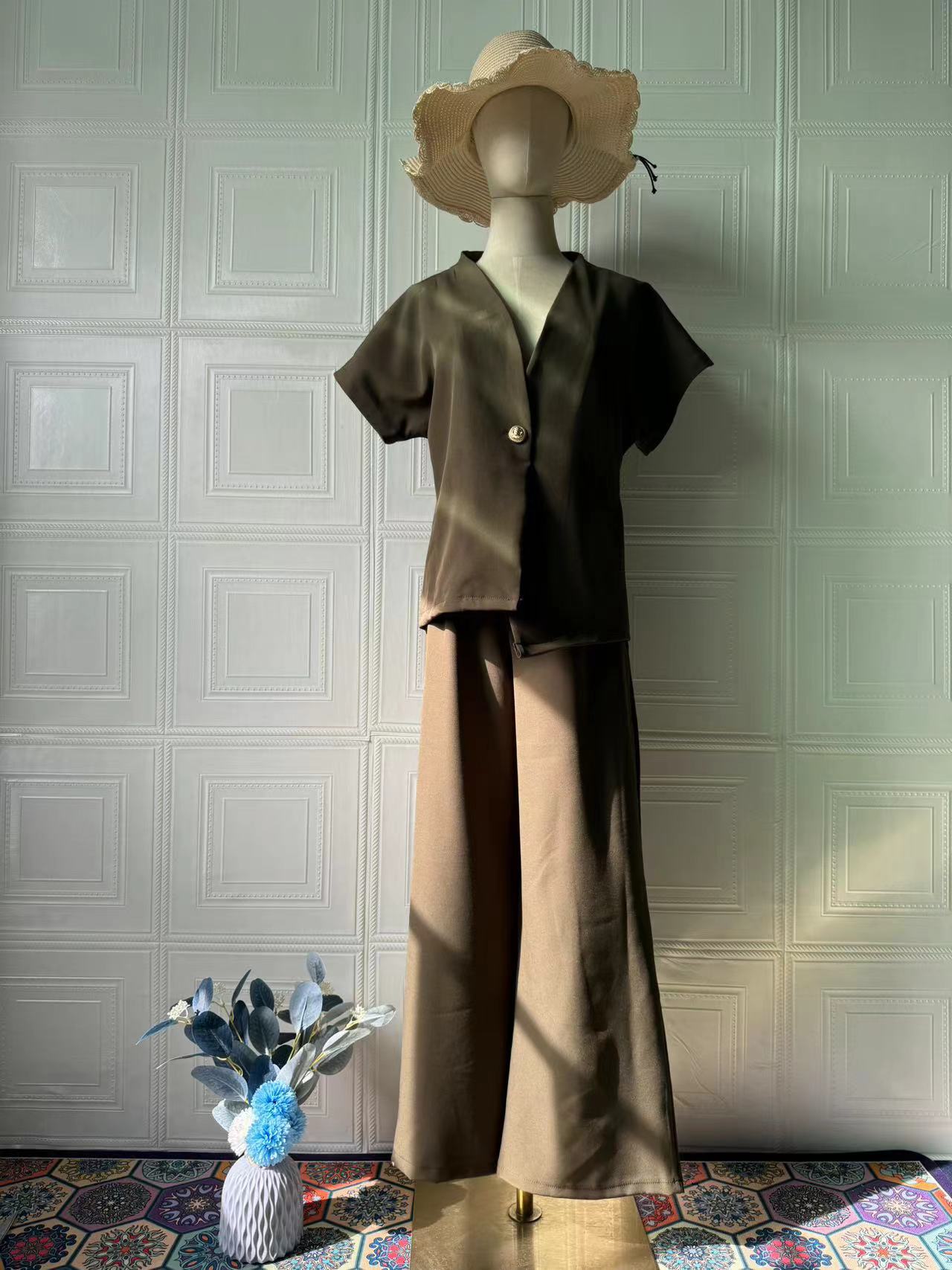 Elegant Suit  Irregular Women's High-Waisted Spring Pants Set V-Neck Top New Design