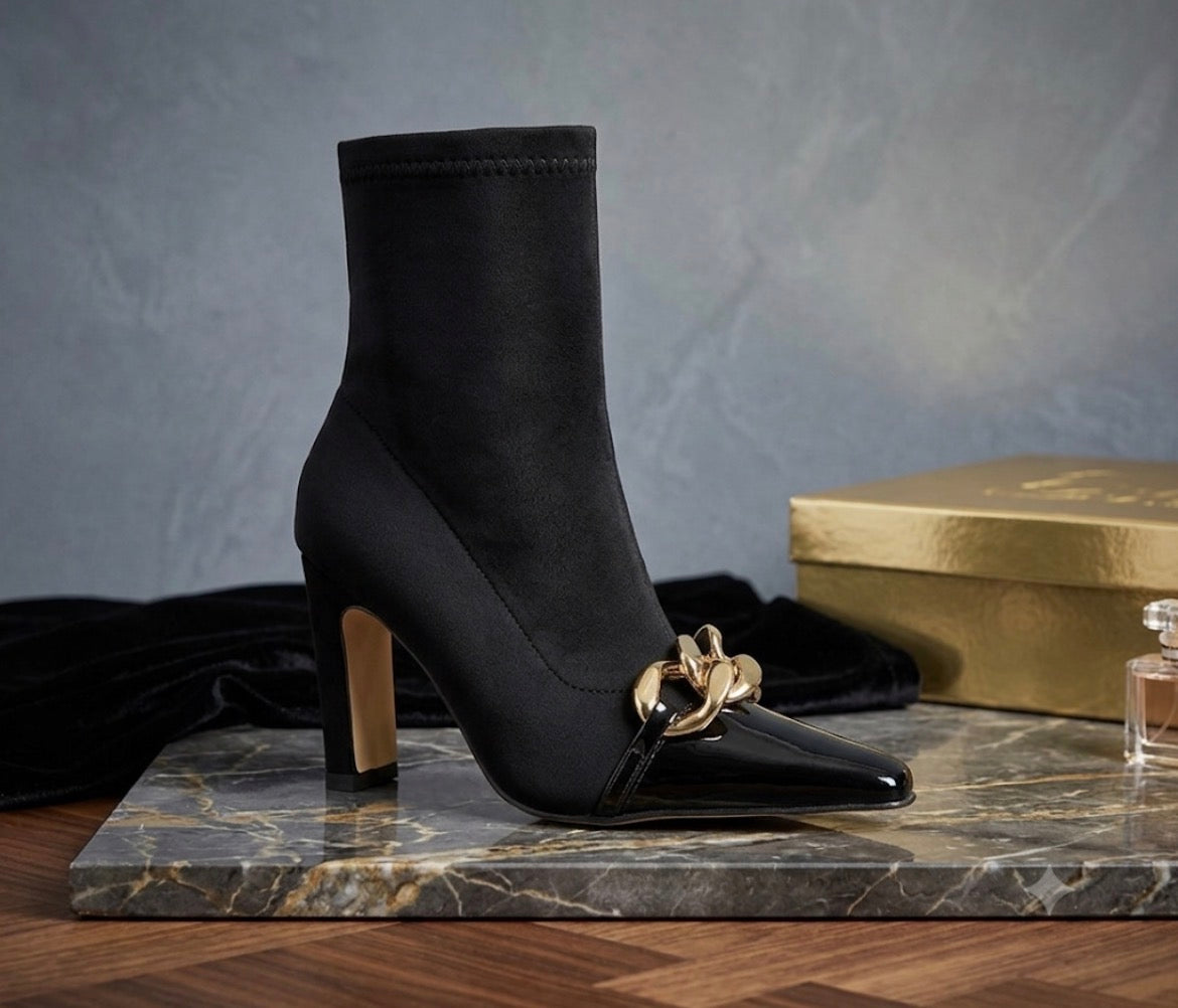 Herbst und Winter neue kurze Stiefel Damen Spitz High Heel dicker Absatz mittleres Volumen Martin Stiefel große Größen Stiefel